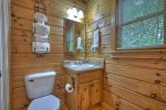 Southern Grace - Attached Bathroom 
